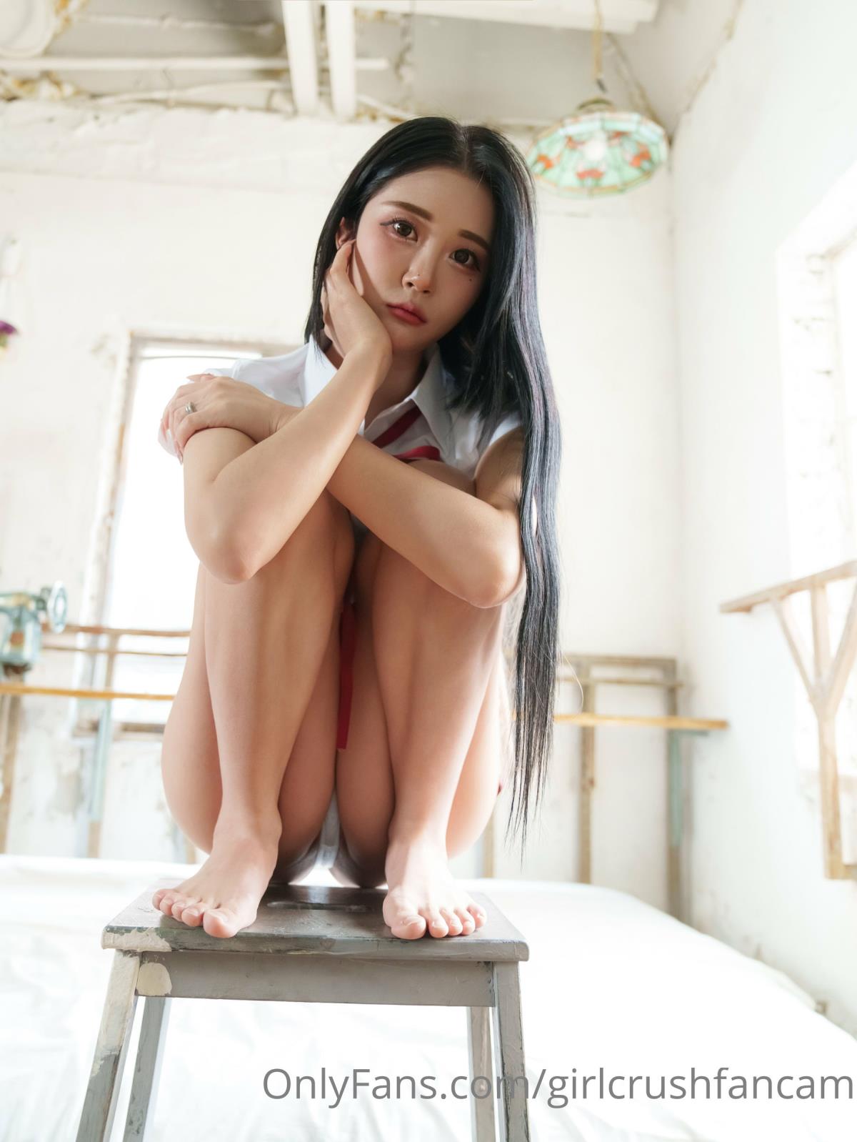 Bomi Under-Boob 写真 (25P)